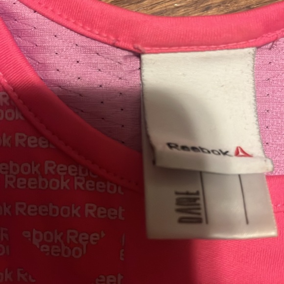 Youth pink Reebok workout top - Picture 2 of 4